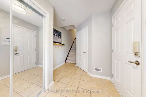 649 SPEYER Circle, ON L9T 0Y5