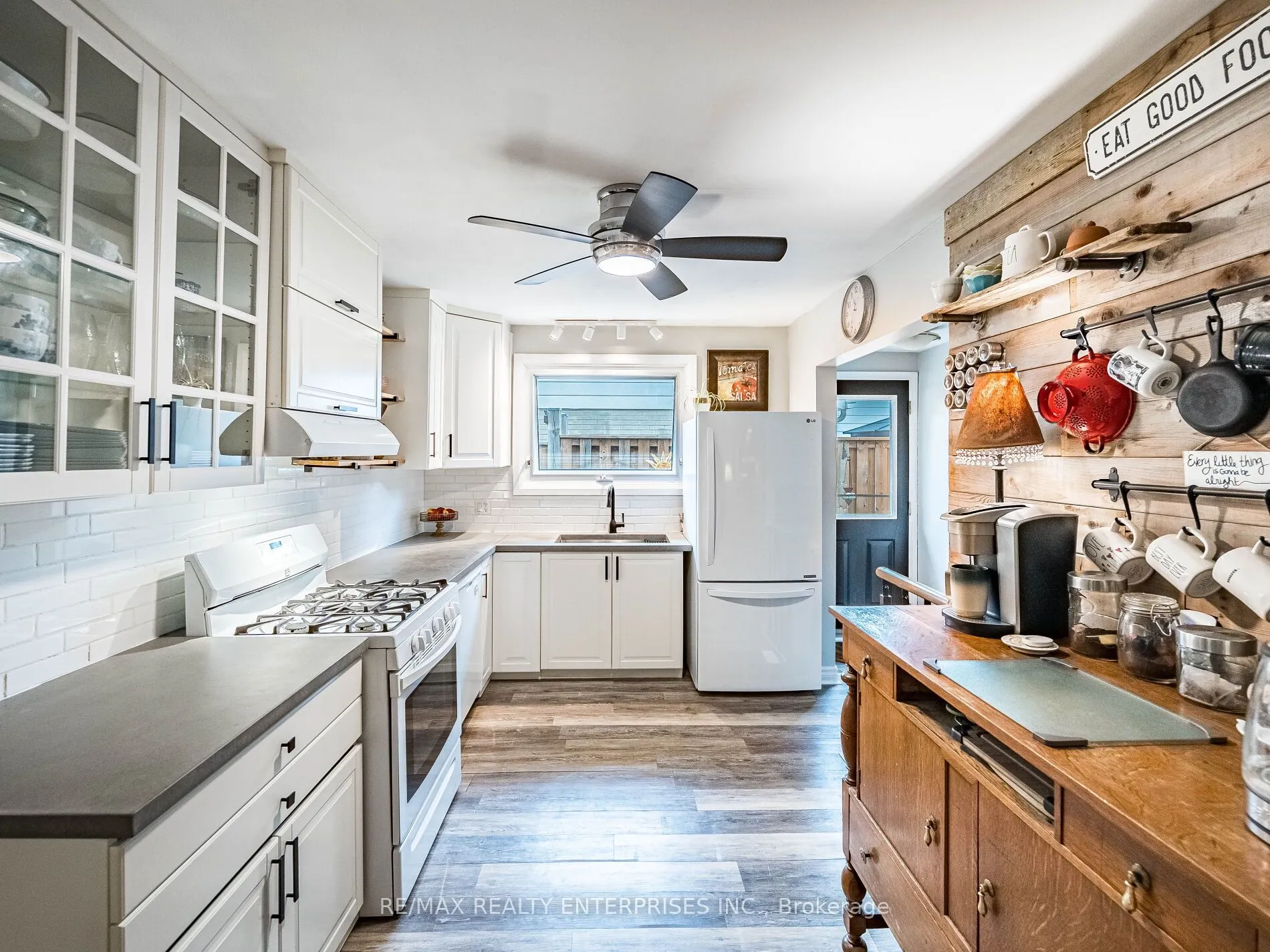 637 Artreva Crescent, ON L7L 2B8