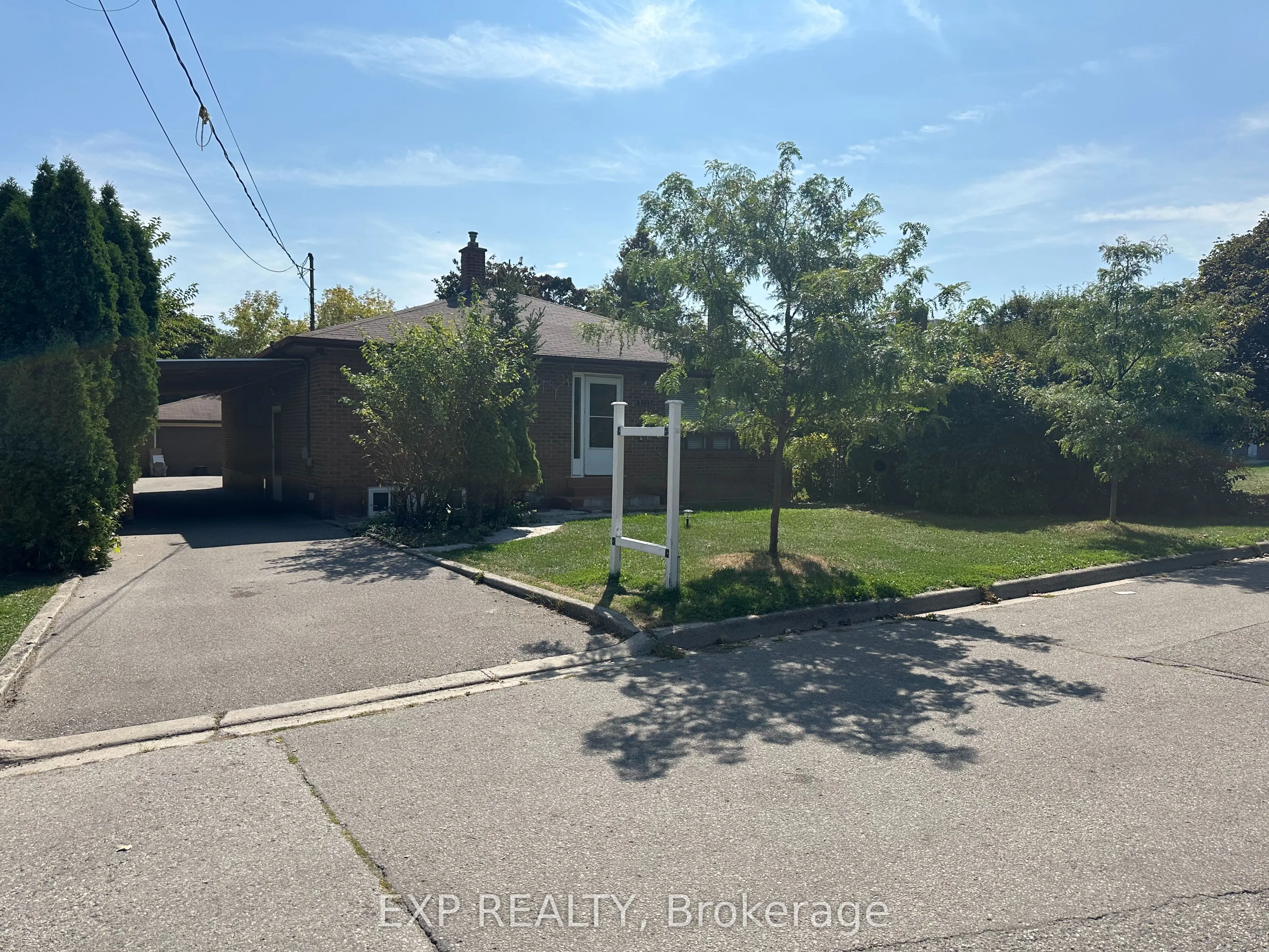3215 Parkerhill Road, ON L5B 1V7