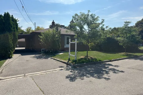 3215 Parkerhill Road, ON L5B 1V7