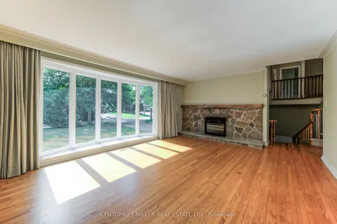 111 Gloucester Avenue, ON L6J 3W3