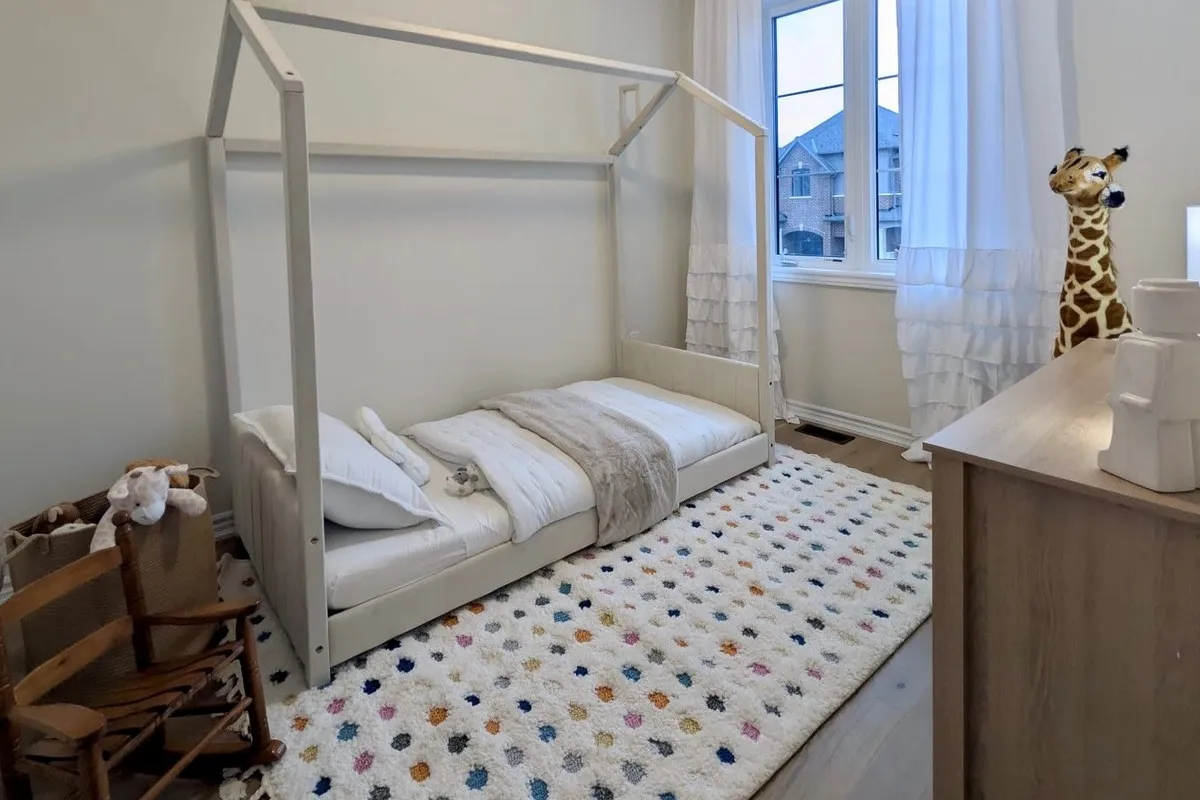 1382 Blueprint Common, ON L7P 0V8