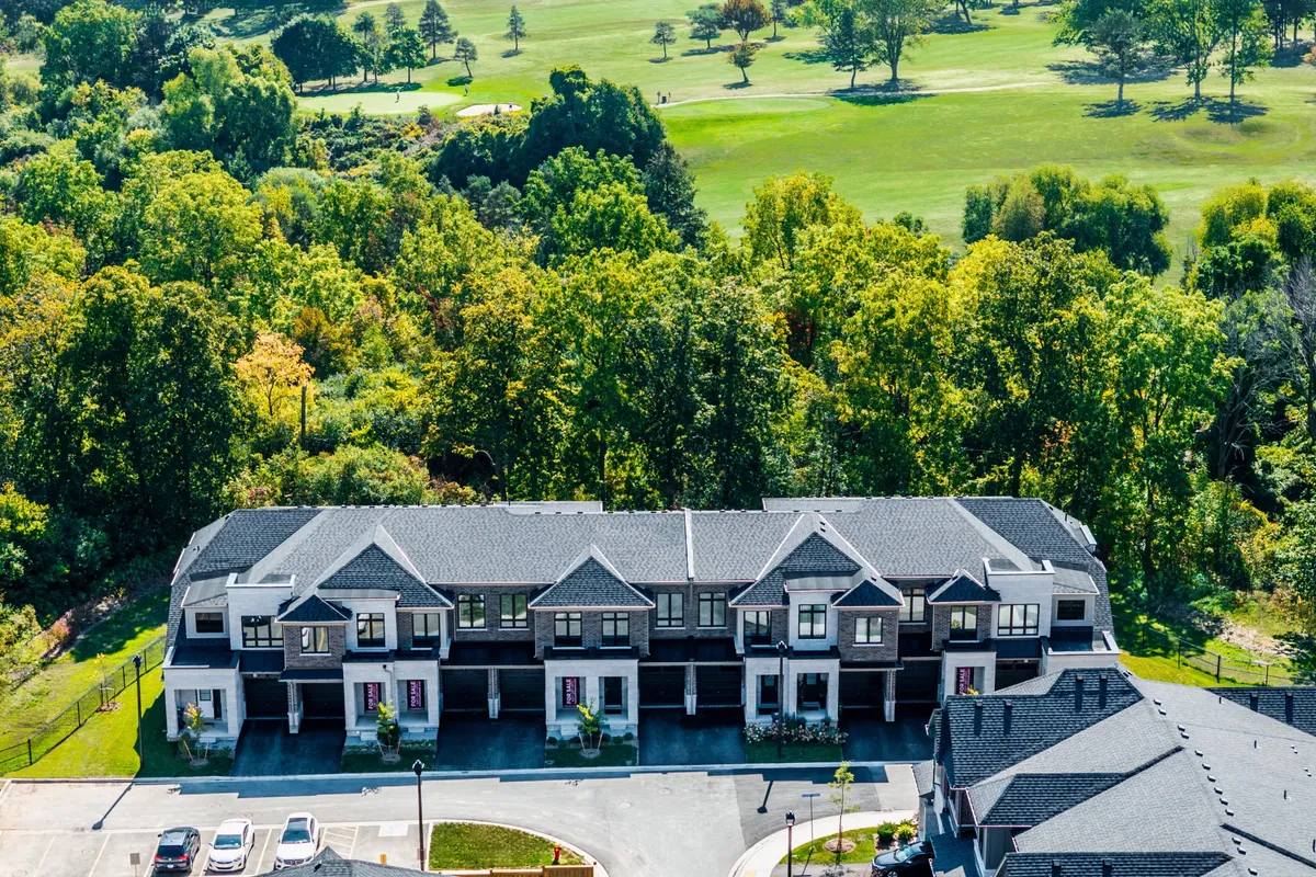 1382 Blueprint Common, ON L7P 0V8