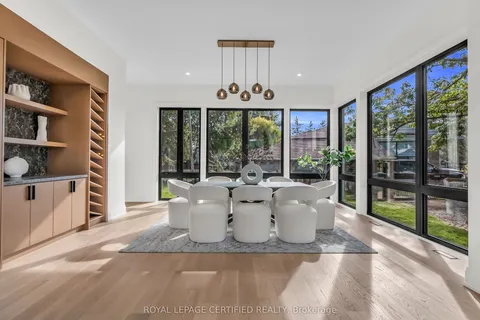 1316 Mineola Gardens, ON L5G 3Y3