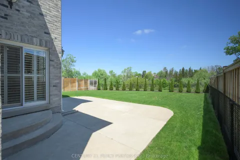 35 Donwoods Court, ON L6P 1T6