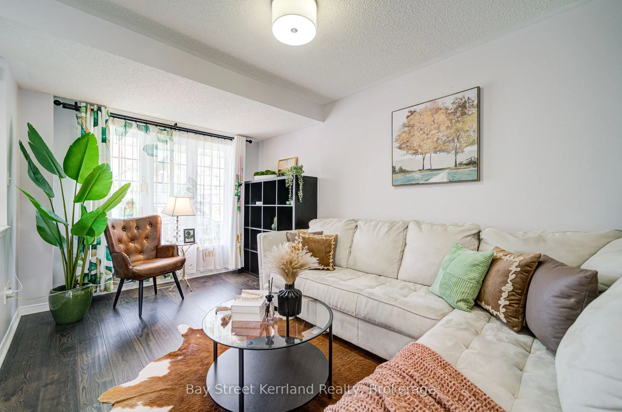 3044 Bentley Drive, ON L5M 6W2