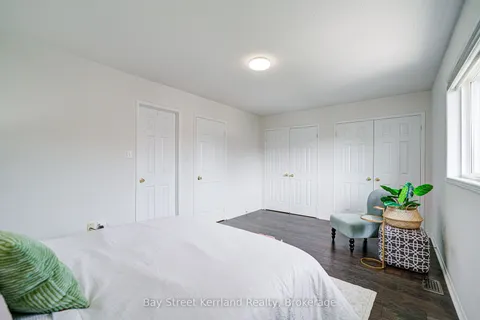 3044 Bentley Drive, ON L5M 6W2