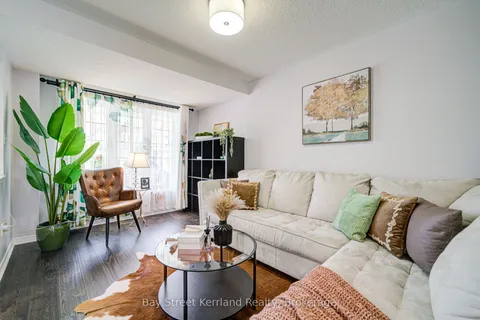 3044 Bentley Drive, ON L5M 6W2