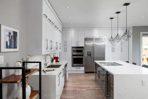 443 Seabourne Drive, ON L6L 4E9