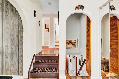 129 Folkstone Crescent, ON L6T 3M6