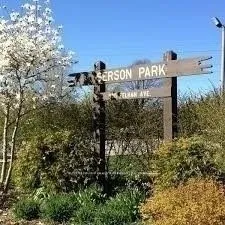 1142 Haig Boulevard, ON L5E 2M7