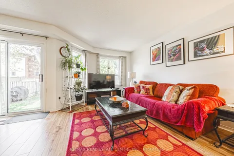 487 Taylor Crescent, ON L7L 6G2