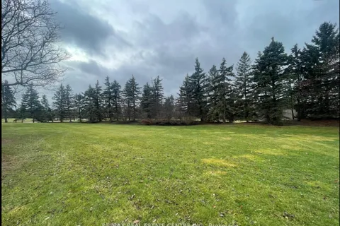 2 Edgeforest Drive, ON L6P 0E1