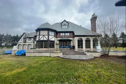 2 Edgeforest Drive, ON L6P 0E1