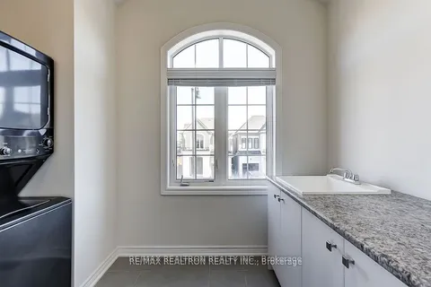 44 Brent Stephens Way, ON L7A 0C3