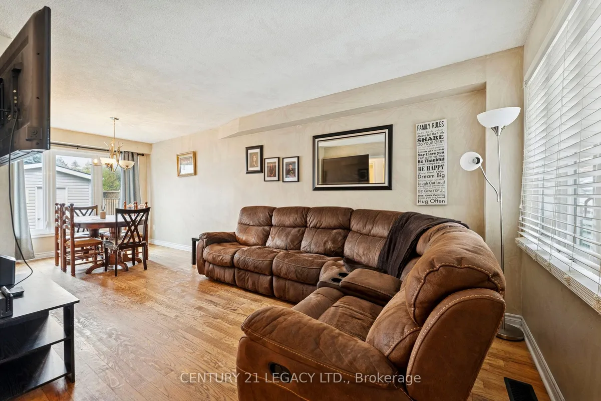 71 Townley Crescent, ON L6Z 4T1