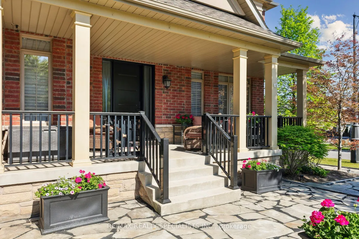 9 Flanders Road, ON L6X 0W3