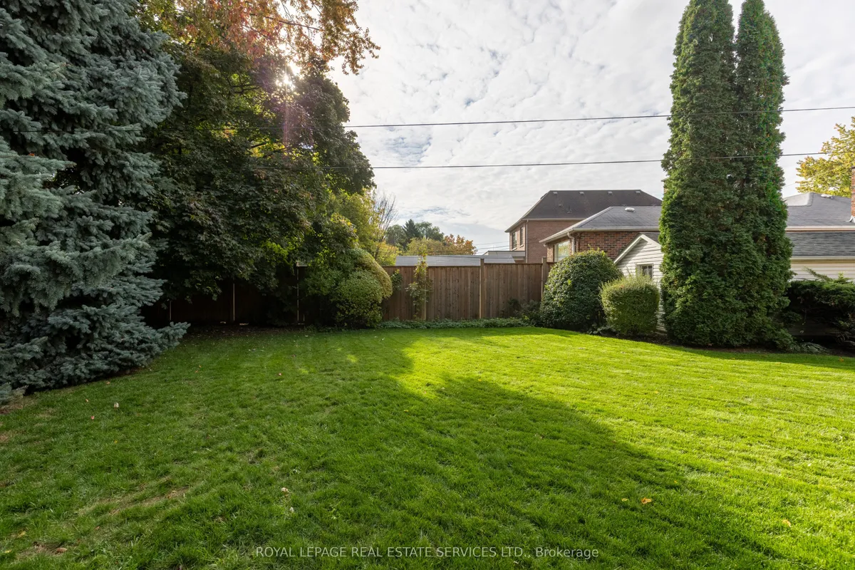 15 Burnelm Drive, ON M9B 4N2