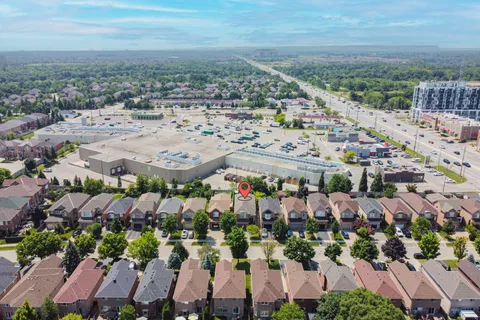 2498 Longridge Crescent, ON L6H 6S2