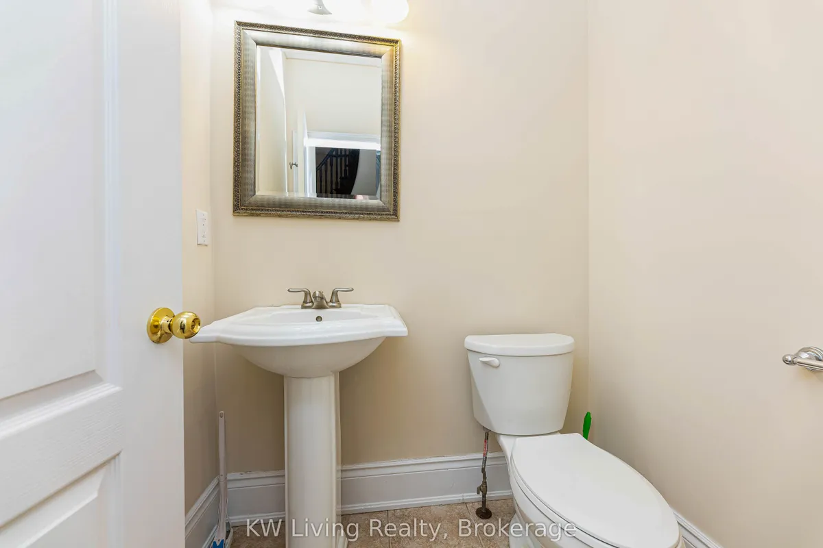 1182 Woodington Lane, ON L6H 7V1