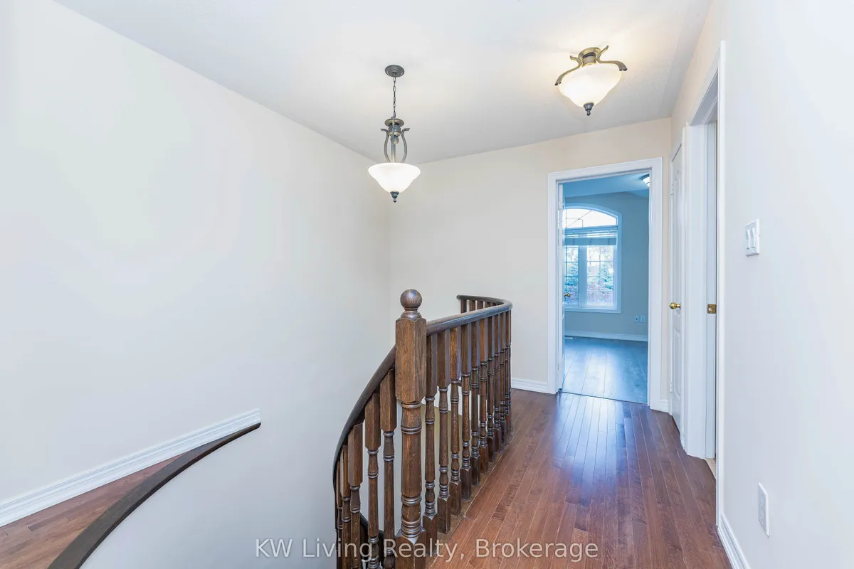 1182 Woodington Lane, ON L6H 7V1