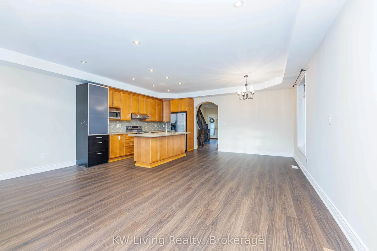 1182 Woodington Lane, ON L6H 7V1