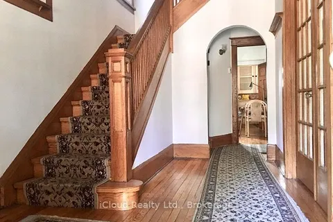 74 Glendale Avenue, ON M6R 2T1