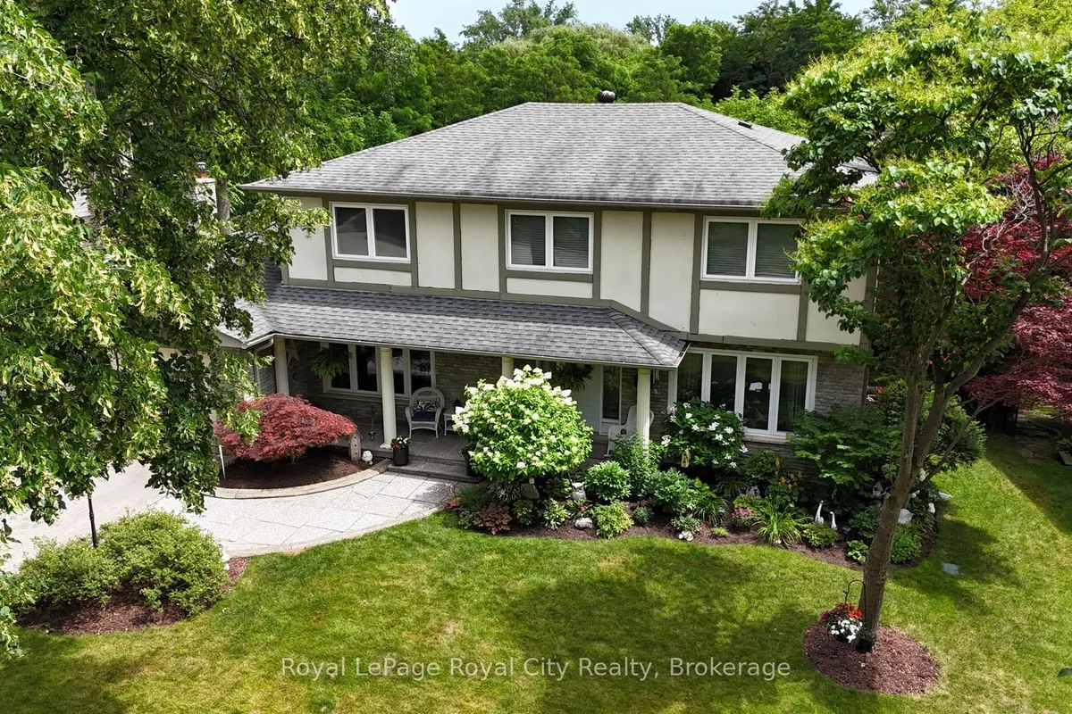 1548 Troika Court, ON L5J 4C4