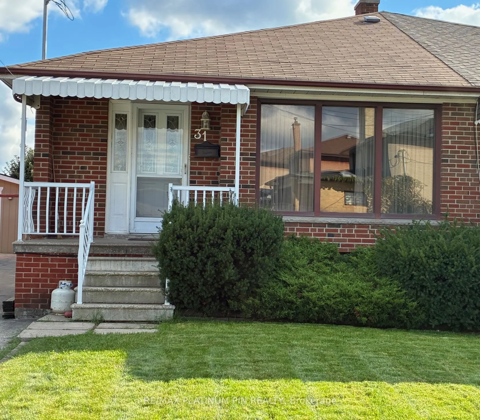 31 Ryewood Drive, ON M3N 1B7