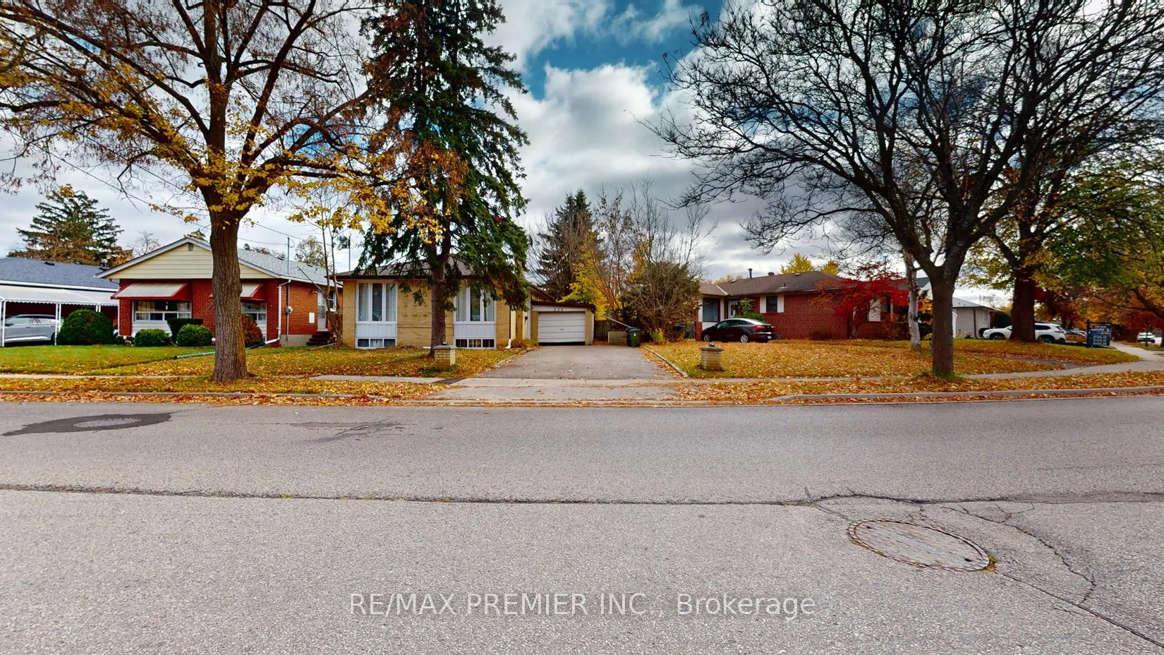 236 Thistle Down Boulevard, ON M9V 1K7