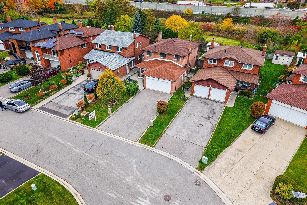 4343 Alta Court, ON L4Z 1N6
