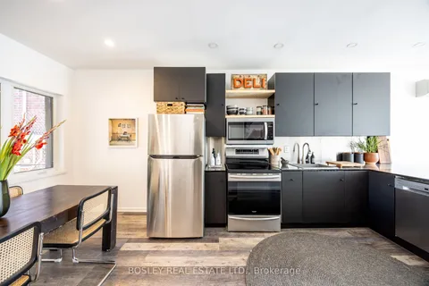 1007 Weston Road, ON M6N 3R9