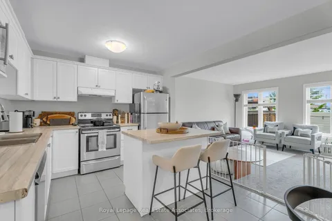 114 Winterton Court, ON L9W 5H8