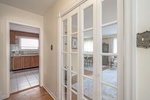 652 Ardleigh Crescent, ON L7L 4K8