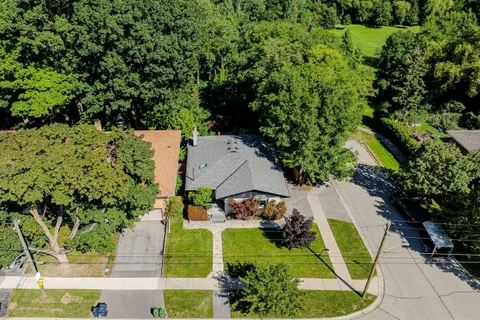 92 Saskatoon Drive, ON M9P 2G4