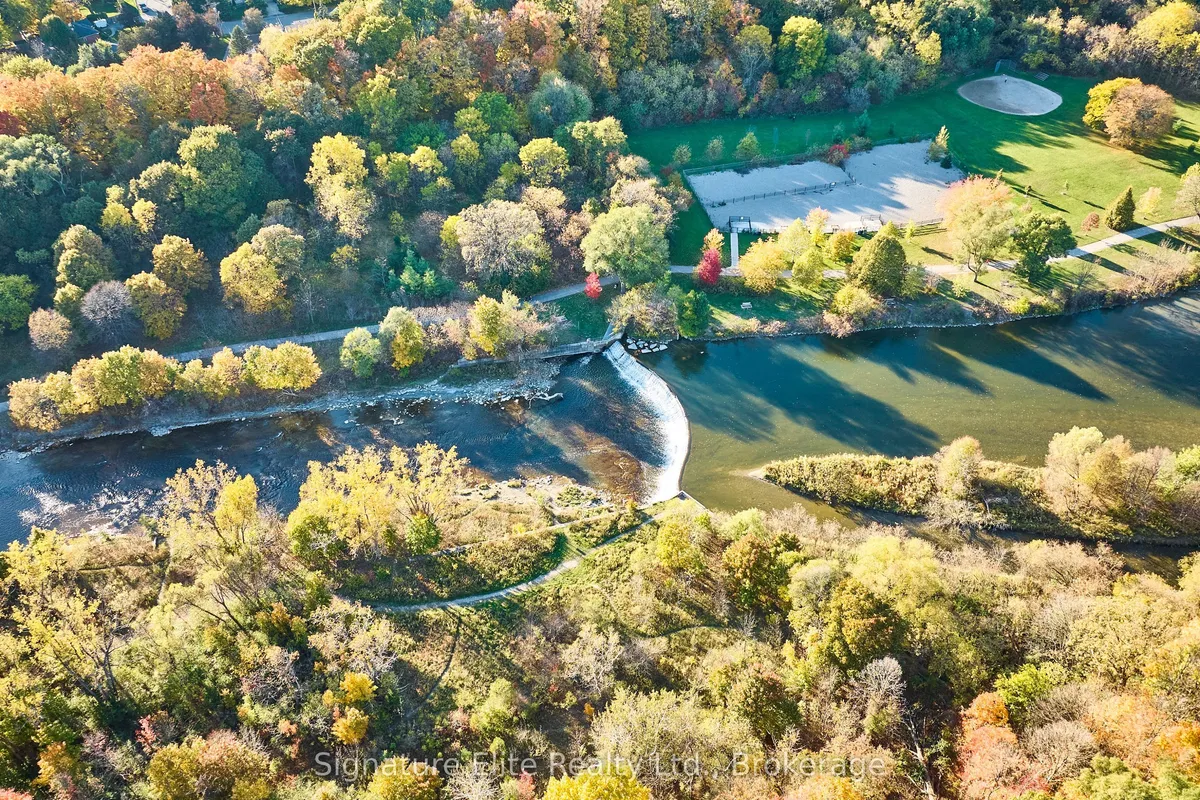 593A Scarlett Road, ON M9P 2S6