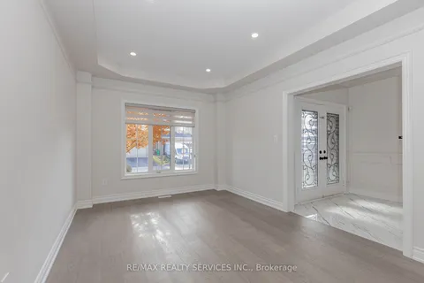 50 Amboise Crescent, ON L7A 3H2