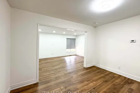 16 Glenmanor Drive, ON L6Z 3Z3