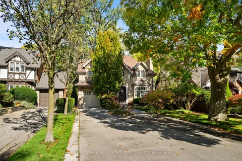 4 Reigate Road, ON M9A 2Y2