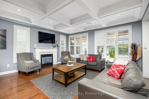 34 Boyces Creek Court, ON L7C 3S2