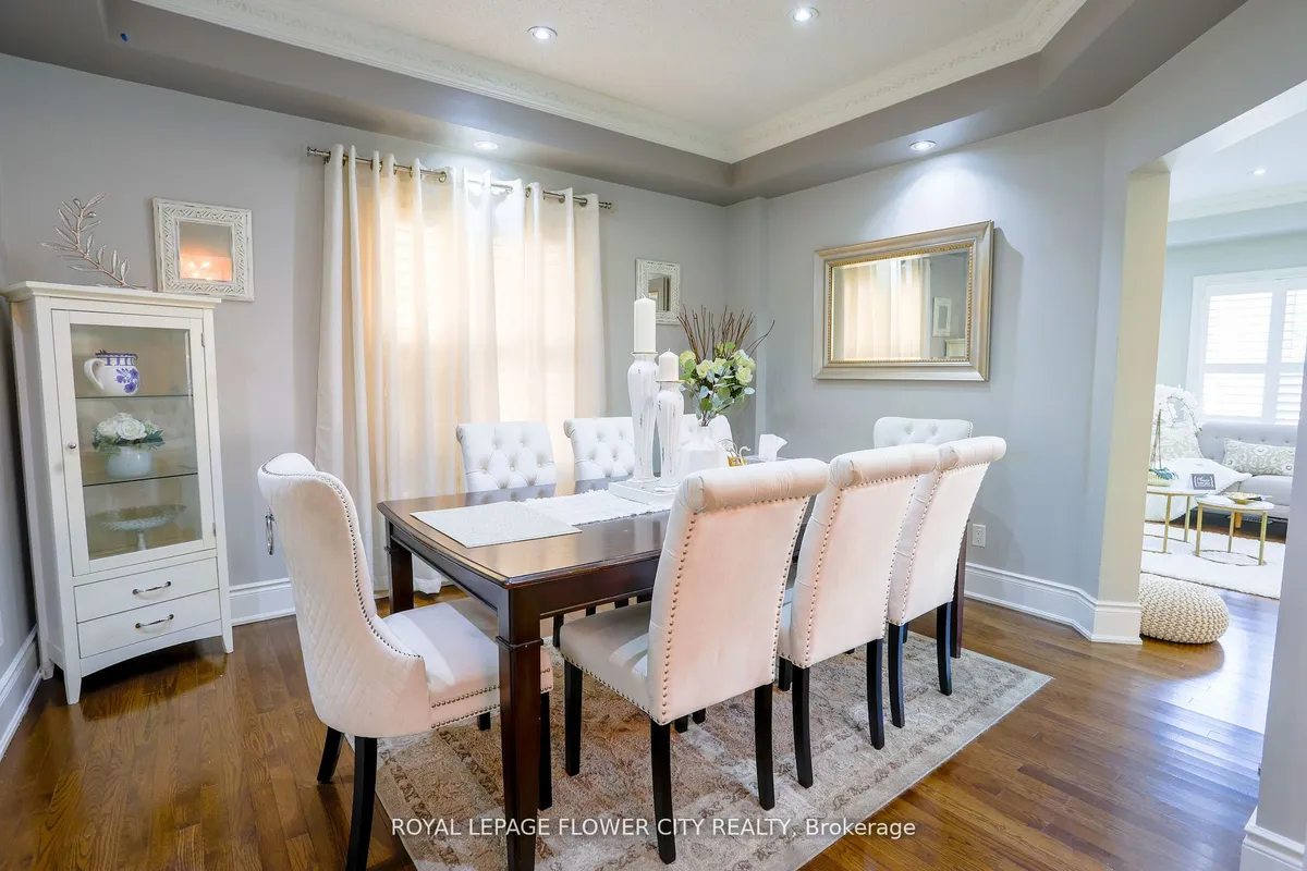 19 Teal Crest Circle, ON L6X 2Z6