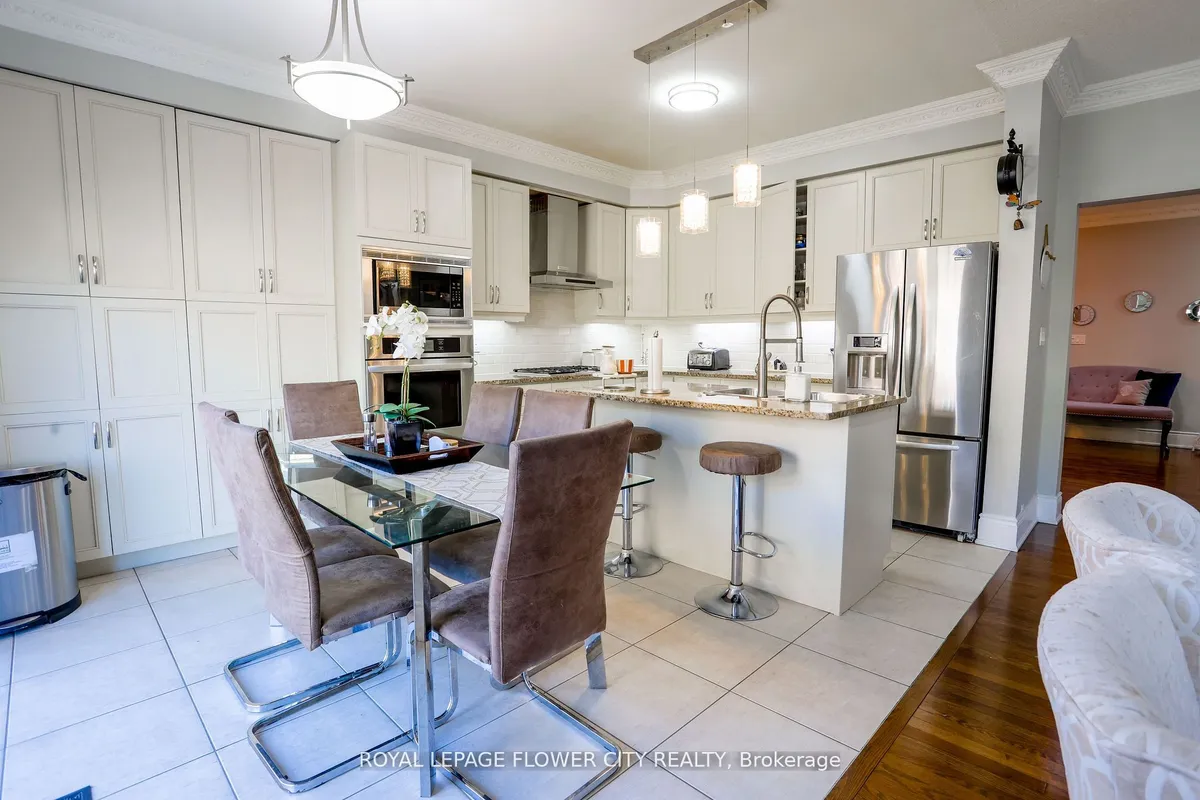 19 Teal Crest Circle, ON L6X 2Z6