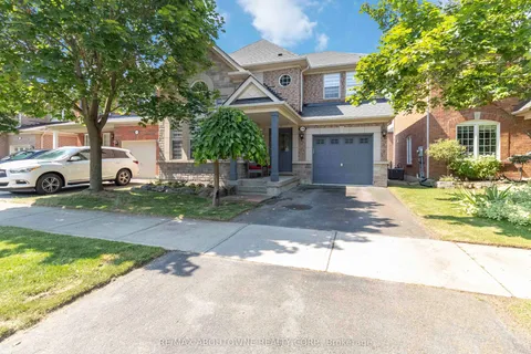 2286 Dunforest Crescent, ON L6M 4X3
