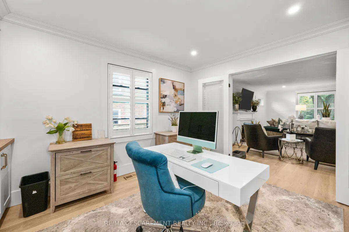 1390 Halifax Place, ON L7S 1J6