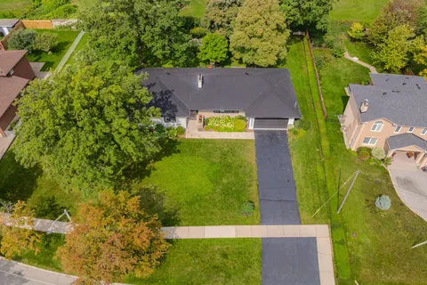 1253 Melton Drive, ON L4Y 1L6