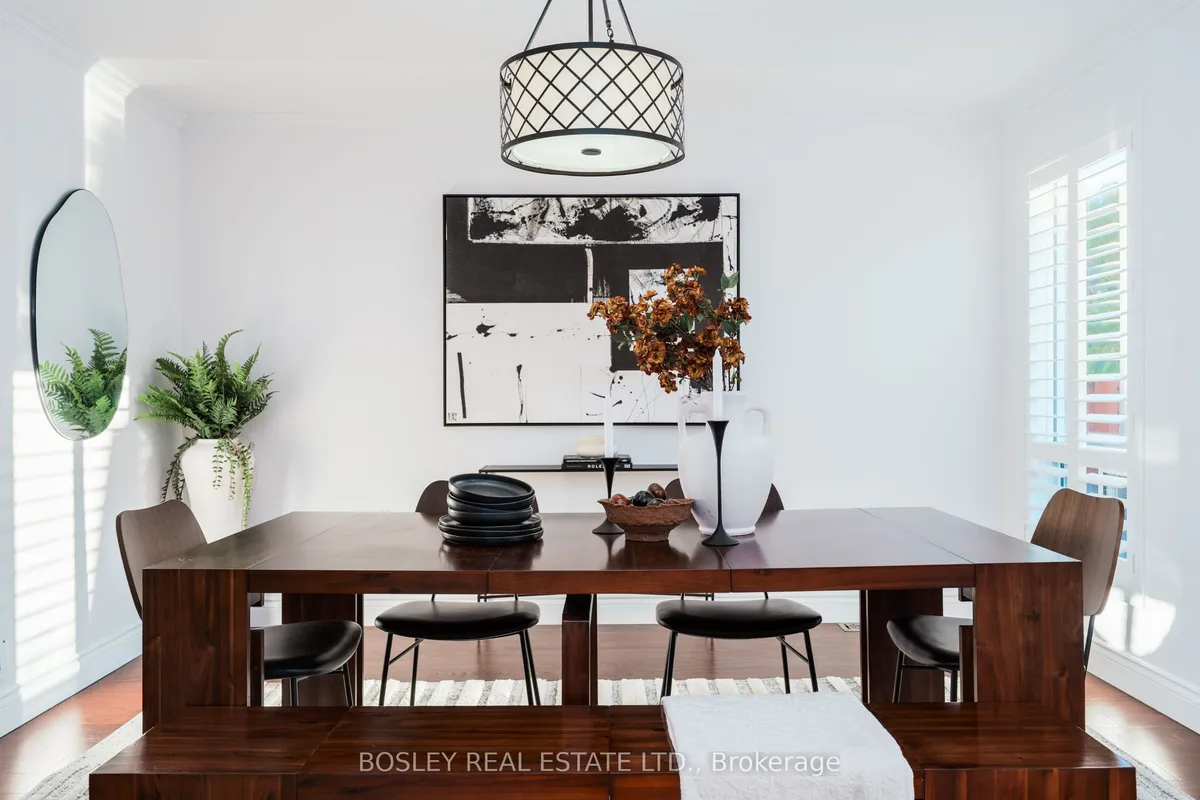 811 Watson Terrace, ON L9T 5Z8