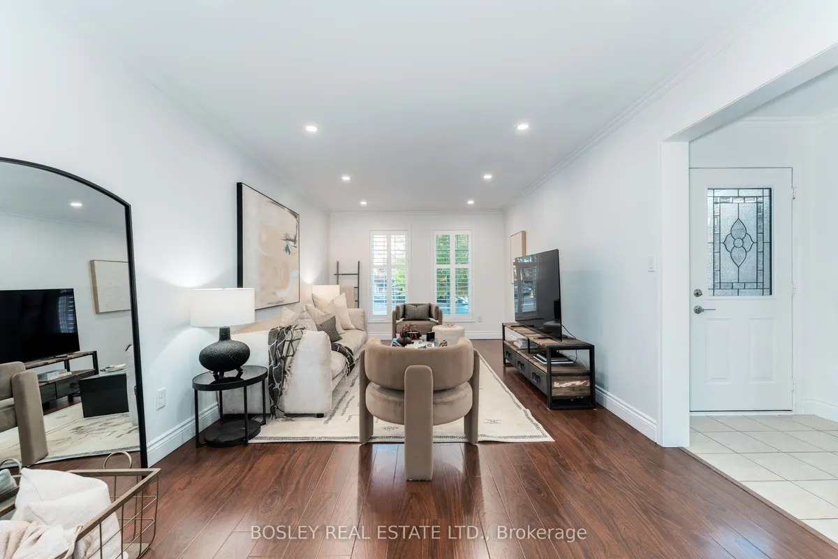 811 Watson Terrace, ON L9T 5Z8