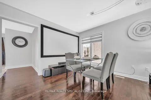 22 Clayborne Avenue, ON L7A 1N8