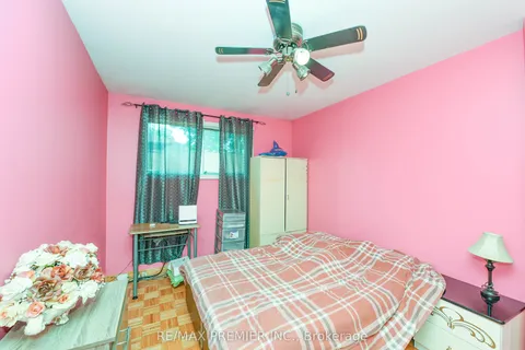 35 Taysham Crescent, ON M9V 1X1