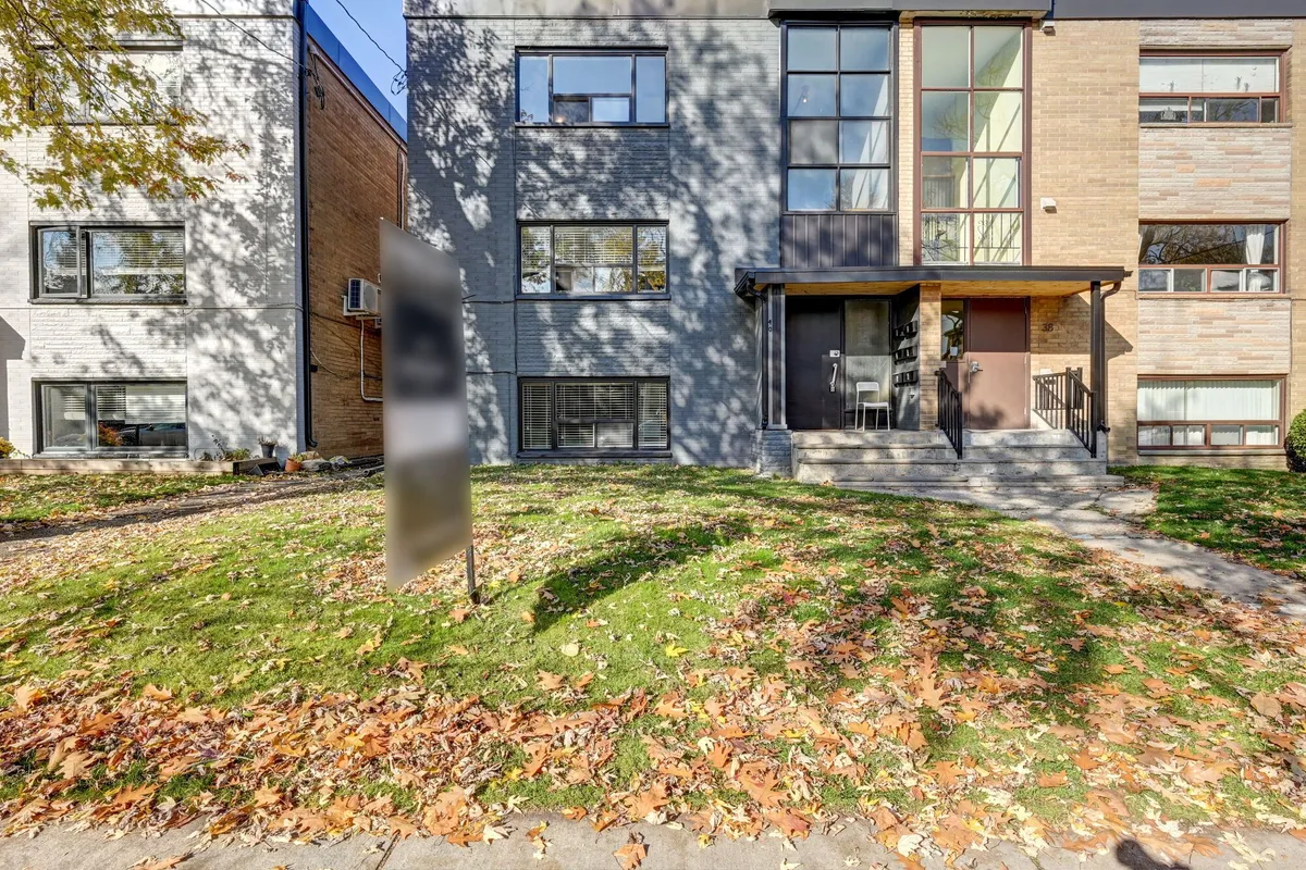 40 Cavell Avenue, ON M8V 1P2